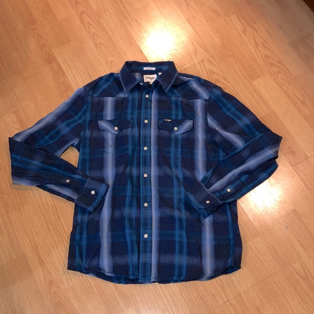 WRANGLER men’s gorgeous blues pearl buttons S